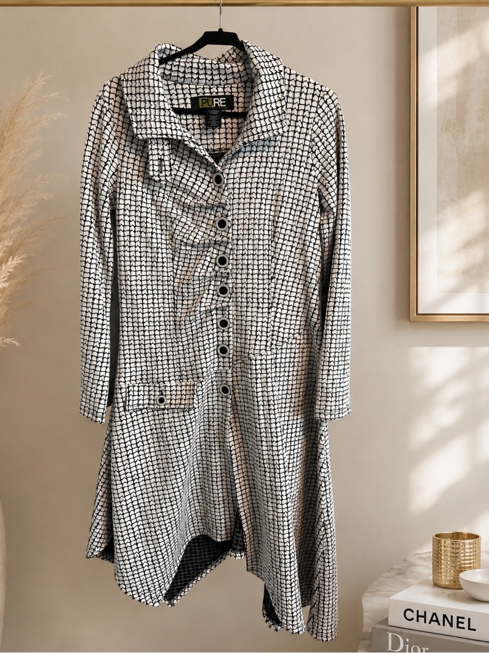 PURE essence women’s black white asymmetrical, lightweight jacket. Small.